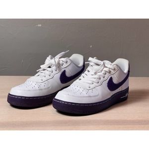 Nike Air Force 1 ‘07 LV8 EMB - M8 W9.5 - White/Court Purple